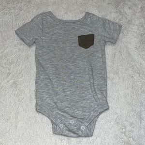 (3 for $10) George gray 0-3 month bodysuit